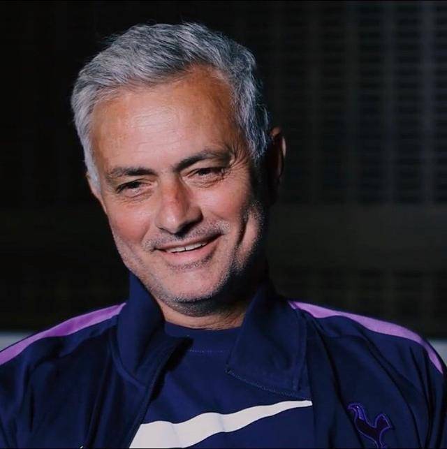 闽南朱雀队鏖战辽东战狼队，网球半决赛惊险晋级，核心复出即建功。外援联手发威的简单介绍-米兰体育