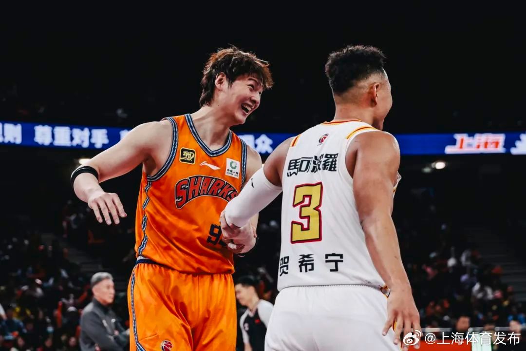 最后时刻都灵防线松动——CBA常规赛节点到来，悬念犹存，临场指挥获称赞的简单介绍-米兰网站