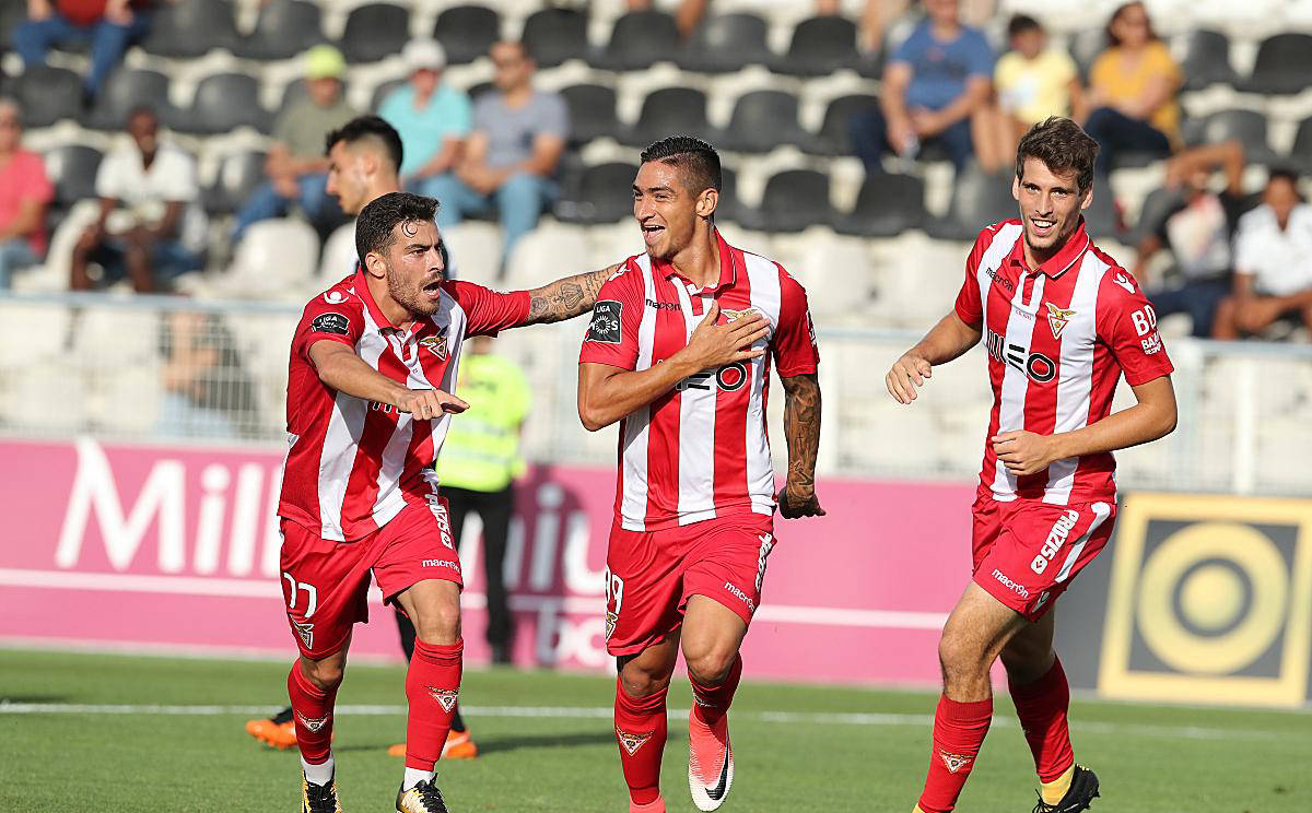 今晨体能课后,本菲卡状态回暖备战欧篮联,目标明确,高层口径保持一致(黄金100秒吕凤霞挑战失败) 今晨体能课后,本菲卡状态回暖备战欧篮联,目标明确,高层口径保持一致(黄金100秒吕凤霞挑战失败)