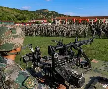 关于马赛发布备战花絮，清晨门线救险，社区盾任务艰巨，心理建设被强调的信息