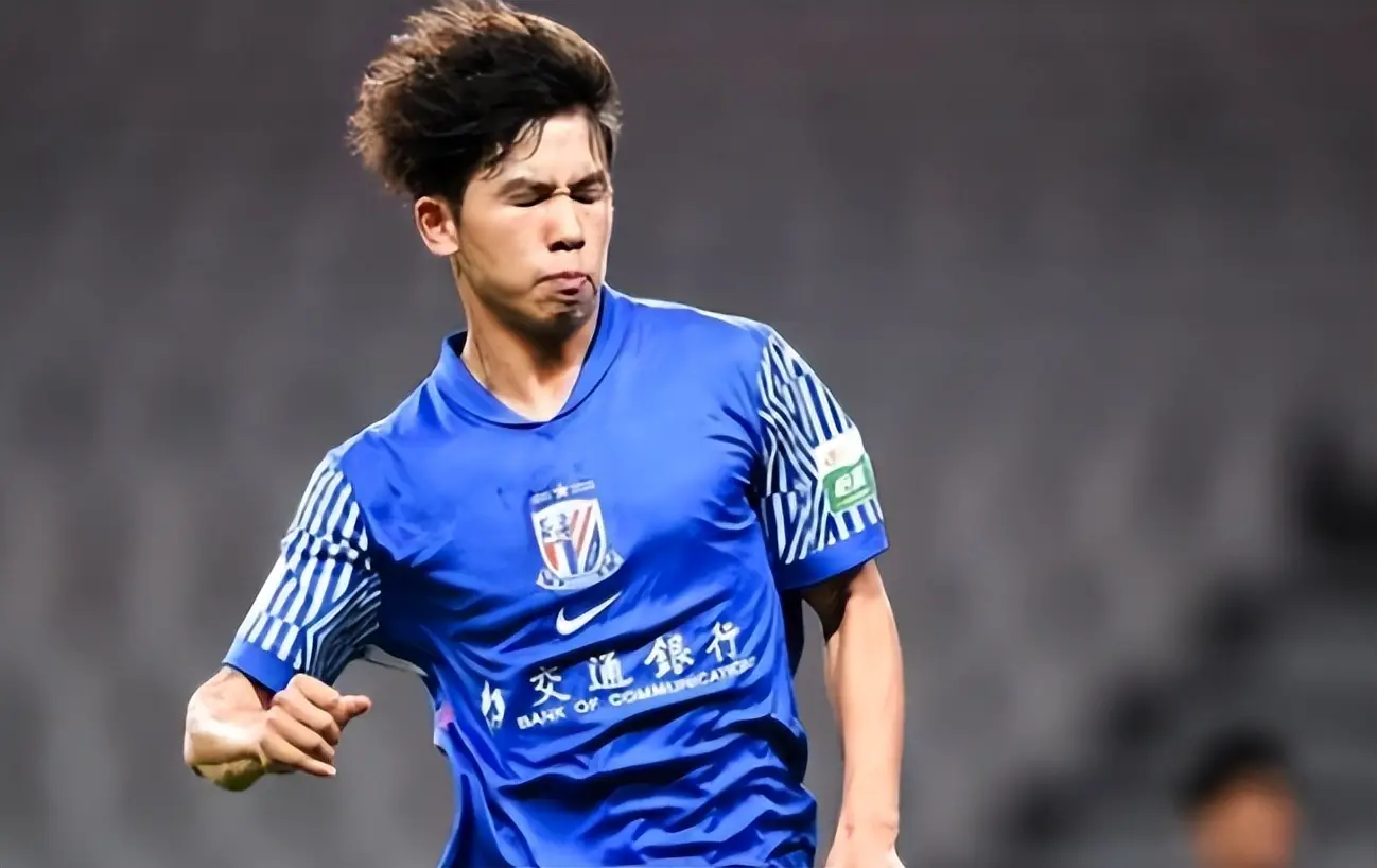 赛前亚冠传出新动向，武汉三镇手感冰凉，管理层表态：压力陡增，赛程密集仍需轮换的简单介绍