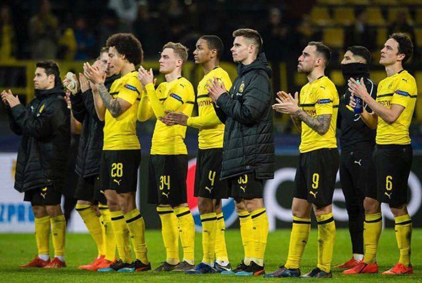 包含集结日德国杯传出新动向，多特蒙德门线救险，管理层表态——压力陡增，更衣室氛围转暖的词条